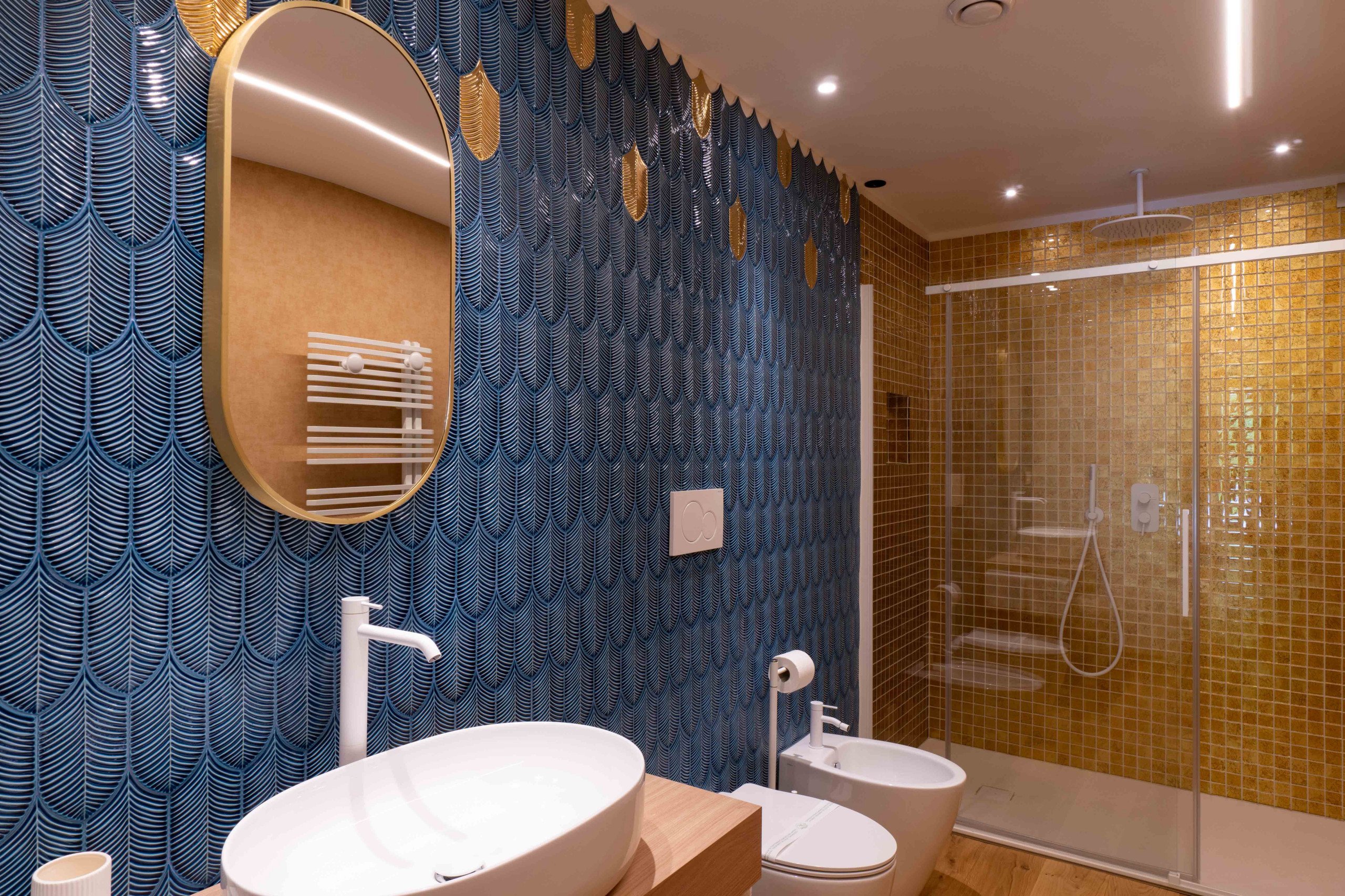 UN BAGNO PREZIOSO — Bathroom