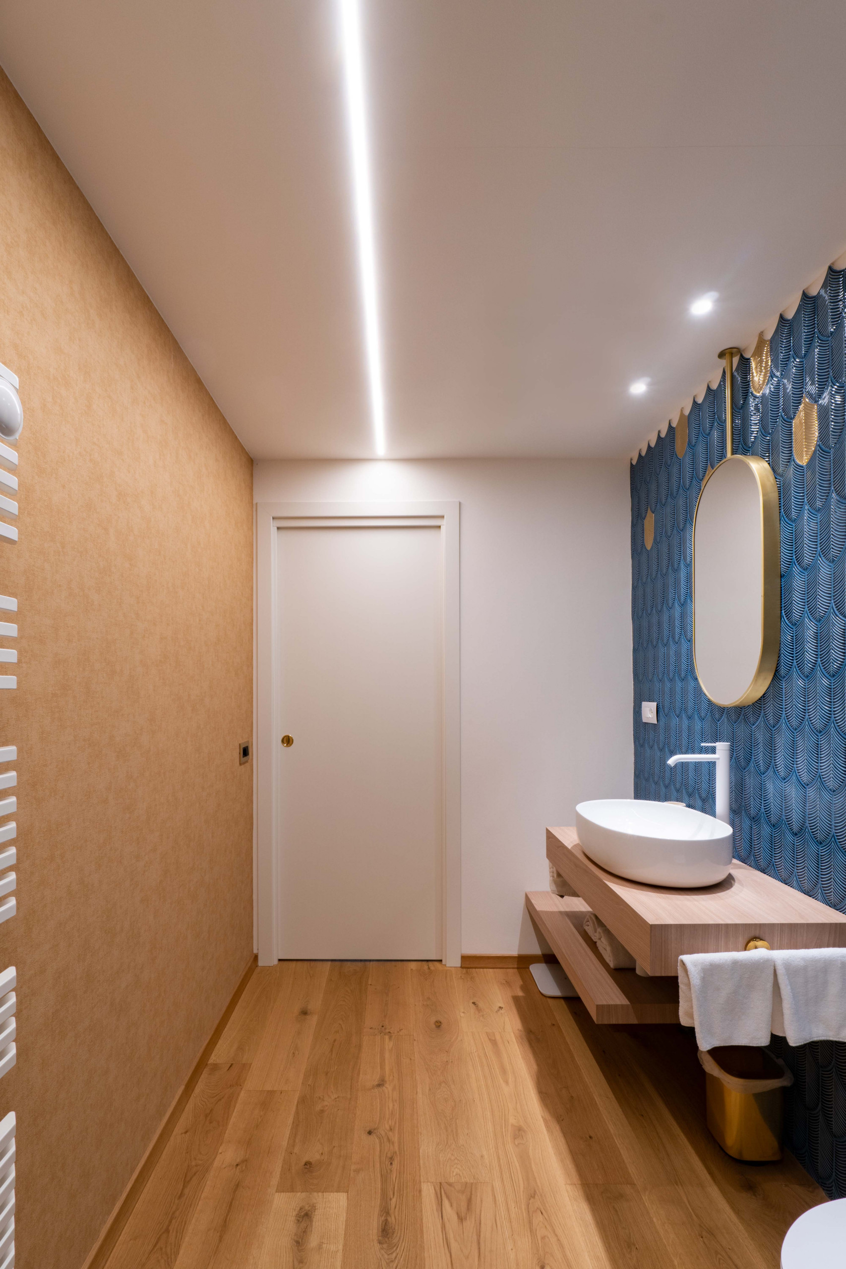 UN BAGNO PREZIOSO — Bathroom