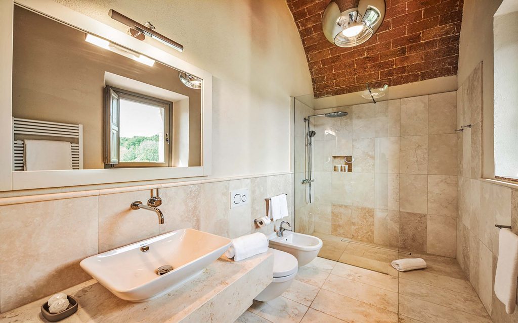 LA SPINA Residence — Bathroom