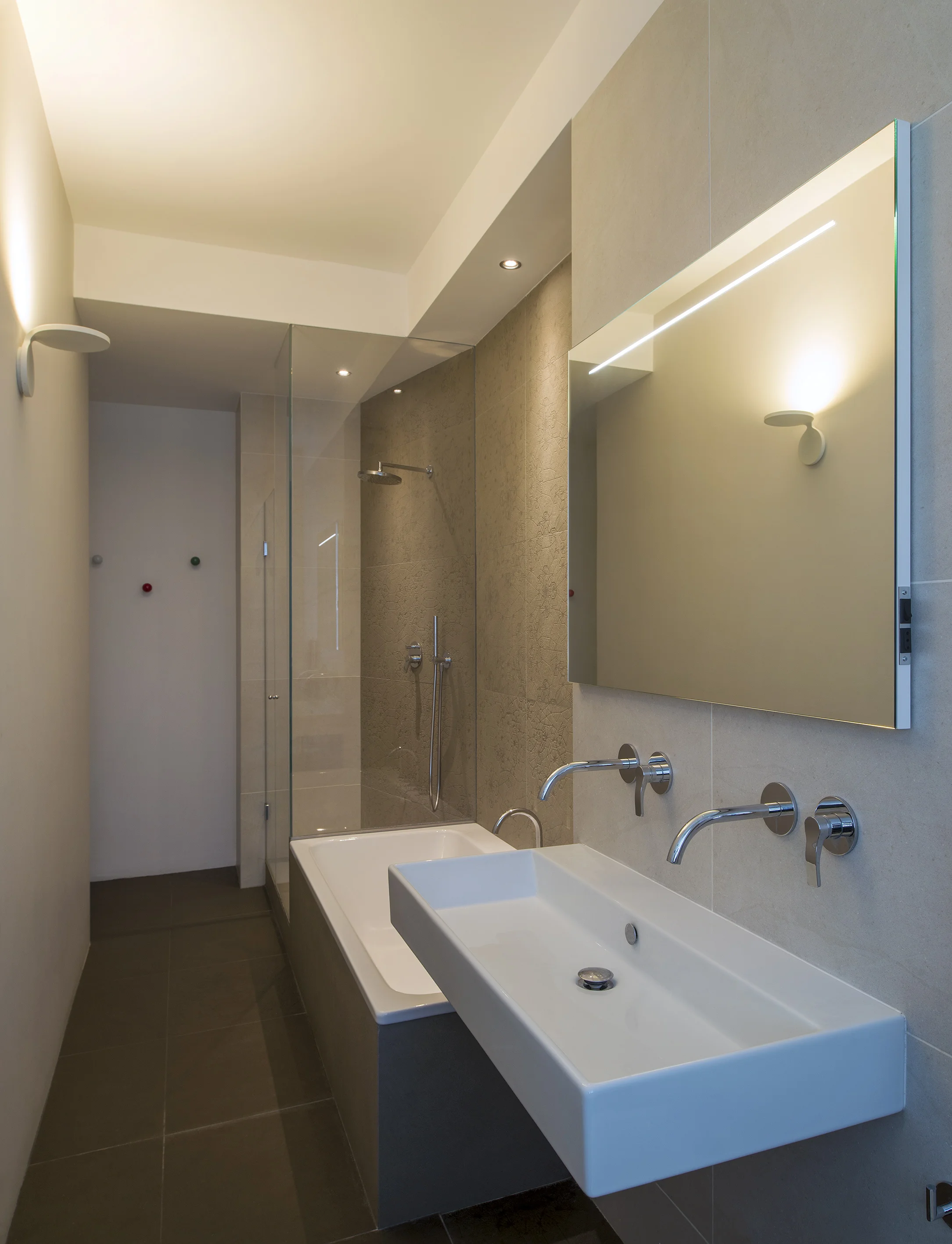 Apartment in Via Tiepolo Milan — Bathroom