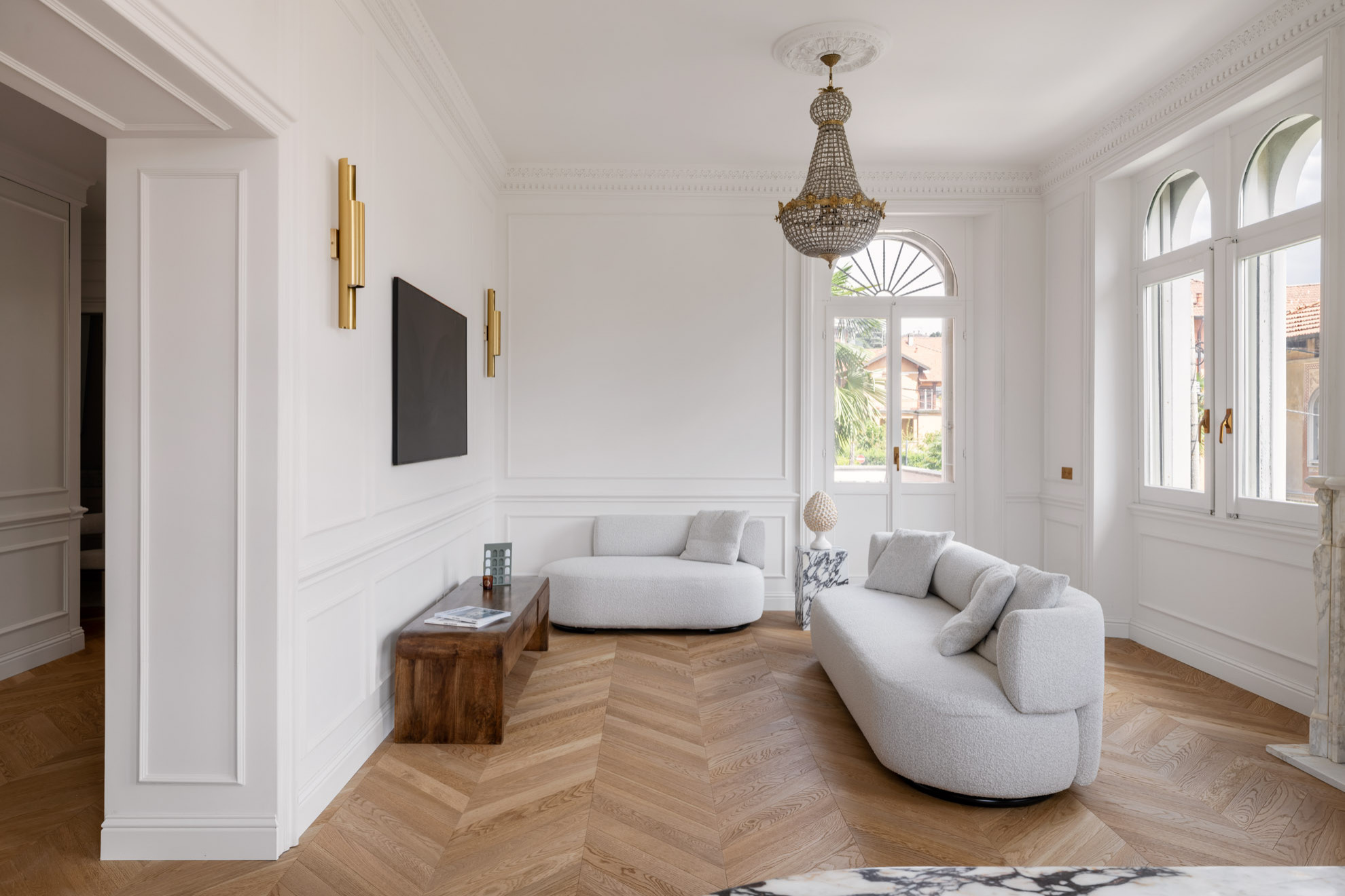 VPRV+1 — Living Room